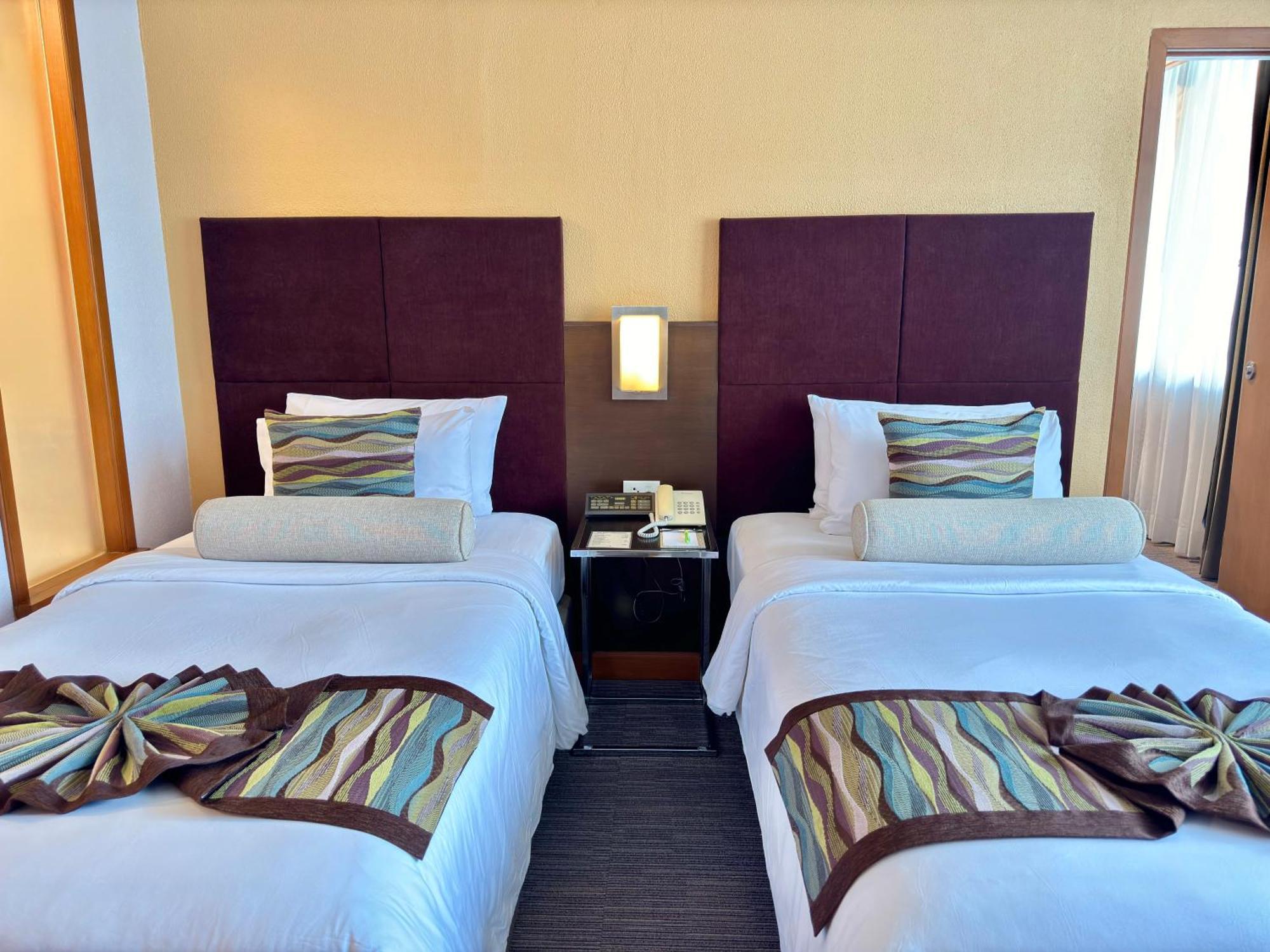 Hotel Merlin - Sha 4*